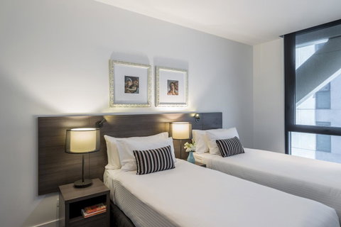 Apartments @ 133 City - Go Out 13