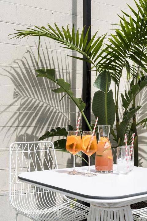 Adelphi Hotel - Pubs and Clubs 14