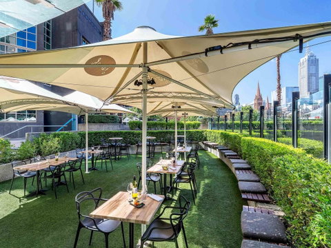 Quay West Suites Melbourne - Go Out 25