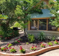 The Fingal Farm - Pubs and Clubs