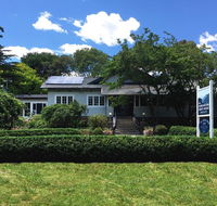 The Bundanoon Guest House - Pubs and Clubs