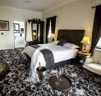 The Commercial Boutique Hotel - Pubs and Clubs