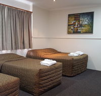The Commercial Hotel Motel - Pubs and Clubs