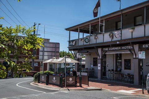The Corner Hotel Alexandra - Pubs and Clubs 0