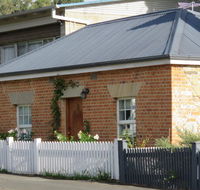 The Cottage South Hobart - Pubs and Clubs