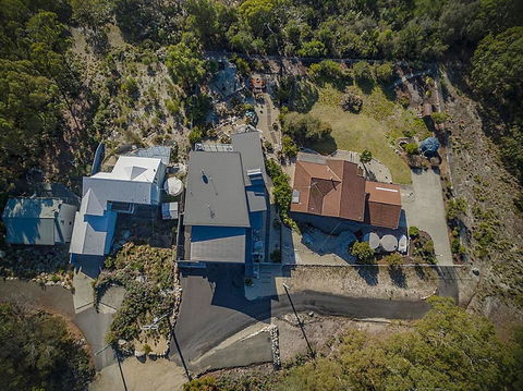 The Cove Bay Of Fires - Pubs and Clubs 2