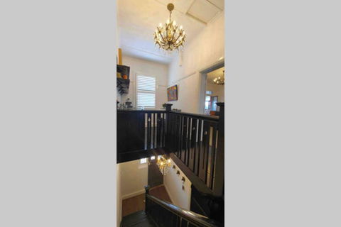 The Dewhurst - Sophisticated Entire CBD Apartment - Go Out 2