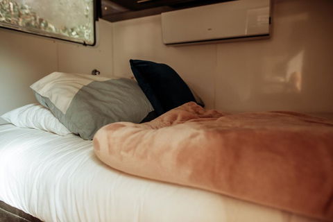 The Grampians Caravan - Pubs and Clubs 2