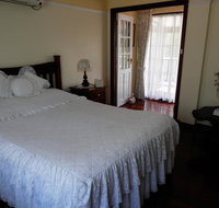 The Hideaway Luxury BB Retreat - Pubs and Clubs