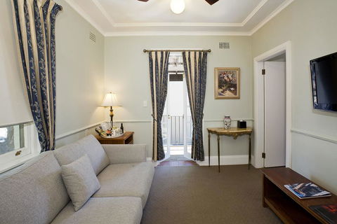 The Hughenden Boutique Hotel - Pubs and Clubs 2