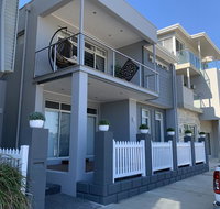 The Hutt - Pubs and Clubs