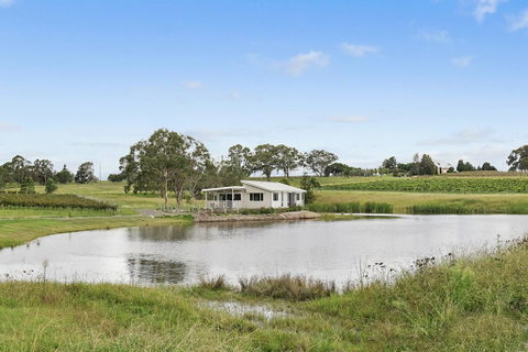 The Lake House @ 201 - Pubs and Clubs 1