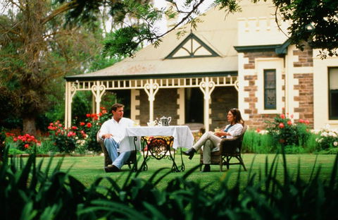 The Lodge Country House - Pubs and Clubs 0