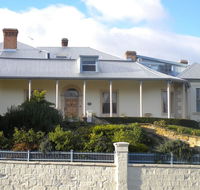 The Lodge on Elizabeth Boutique Hotel - Pubs and Clubs