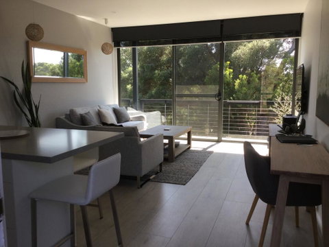 The Moonah Apartment 29 - Pubs and Clubs 2