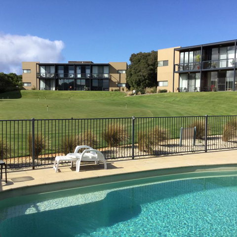 The Moonah Apartment 29 - Pubs and Clubs 3