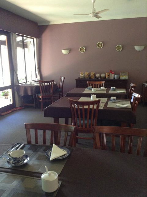 The Noble Grape Guesthouse - Go Out 3