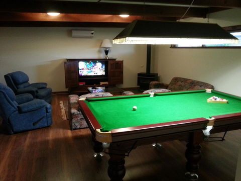The Palms - Pubs and Clubs 2