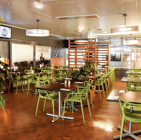 The Queensland Hotel - Pubs and Clubs 1