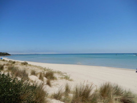 The Rosebud Beach Shack - Pubs and Clubs 0
