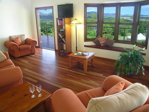 The Summit Bed & Breakfast - Go Out 0