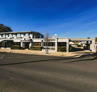 The Town House Motor Inn - Pubs and Clubs