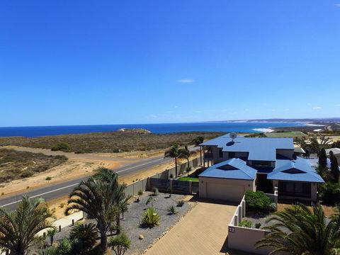The View Kalbarri - Pubs and Clubs 1