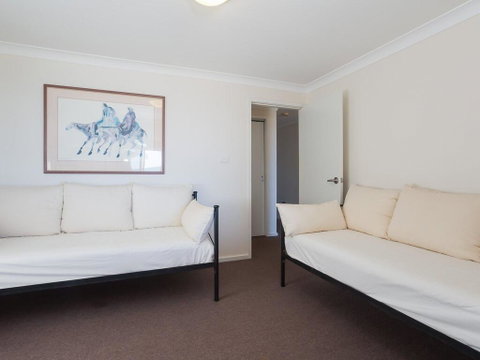The Whale Watcher', 1/6 Birubi Lane - Waterfront Unit With Stunning Views, Level Access - Go Out 1