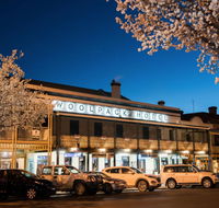 The Woolpack Hotel - Pubs and Clubs
