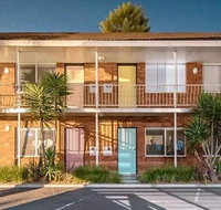 Thirroul Beach Motel - Pubs and Clubs