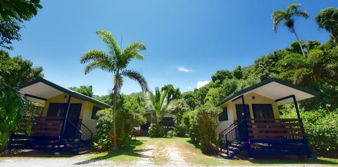 Thornton Beach Bungalows Daintree - Pubs and Clubs 1