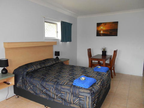 TI Motel Torres Strait - Pubs and Clubs 2