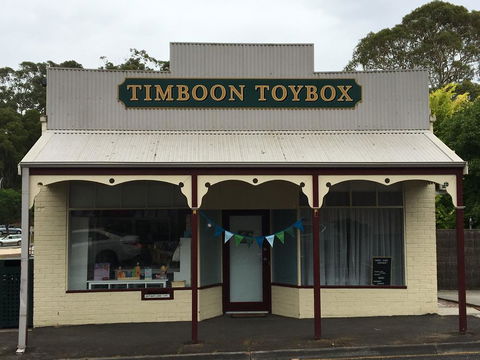 Timboon Toybox Apartments - Pubs and Clubs 0