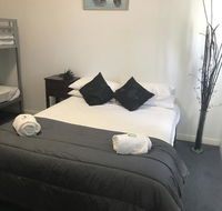 Tin Can Bay Budget Accommodation - Pubs and Clubs