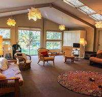 Tomah Retreat - Relax  Heal at UNWIND - Pubs and Clubs