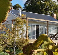 Toms Cottage - Wilgowrah -A Country Escape - Pubs and Clubs