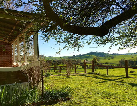 Tracton Homestead - Pubs and Clubs 1
