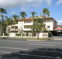 Tradewinds McLeod Holiday Apartments - Pubs and Clubs