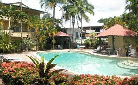 Tradewinds McLeod Holiday Apartments - Pubs and Clubs 1