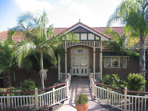 Tranquill Garden Hideaway - Go Out 2