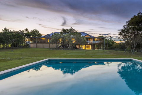 TRANQUILO BEACH HOUSE - Pubs and Clubs 0