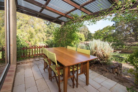 Trastevere Cowaramup Farm House - Go Out 0