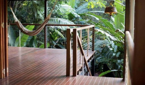 Treetops Retreat Cairns - Pubs and Clubs 1