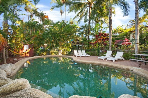 Tropic Days Boutique Hostel - Pubs and Clubs 0