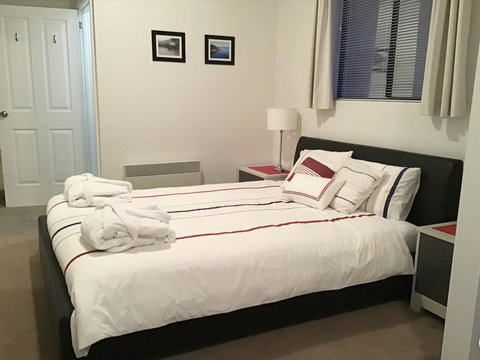 Tullamore - Close To Hobart Airport And Beaches - Go Out 2