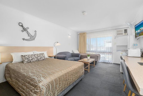 Tweed Harbour Motor Inn - Go Out 3