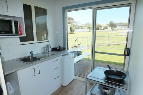 Twelve Apostles Port Campbell Bed & Breakfast - Pubs and Clubs 2
