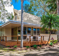 Ultiqa Village Resort - Pubs and Clubs