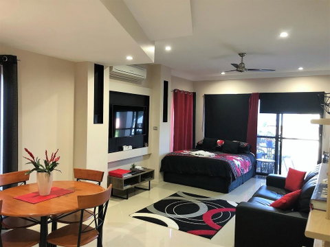 Ultra Modern Private Studio Room - Pubs and Clubs 0