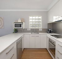Unit 3 Emerald Shores - shipping lane views - Go Out
